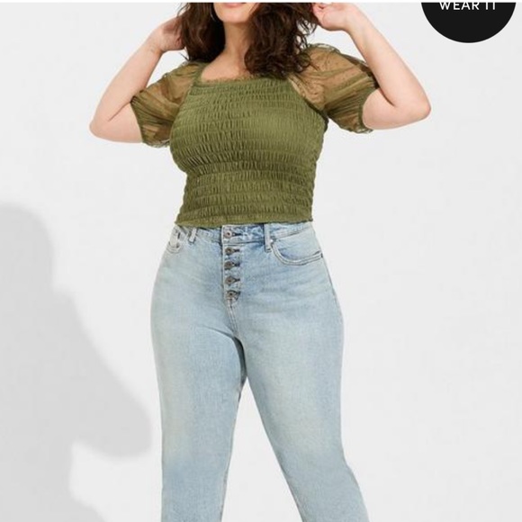 Women’s TORRID Olive Dot Mesh Square Neck Smocked Crop Top 1X Size 14/16 - Picture 3 of 6